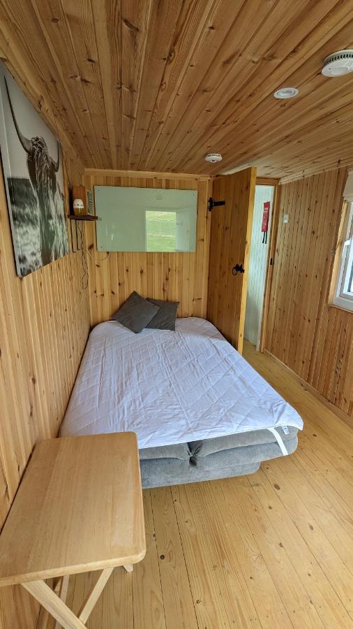 Glengoulandie Shepherd's Hut Exterior foto