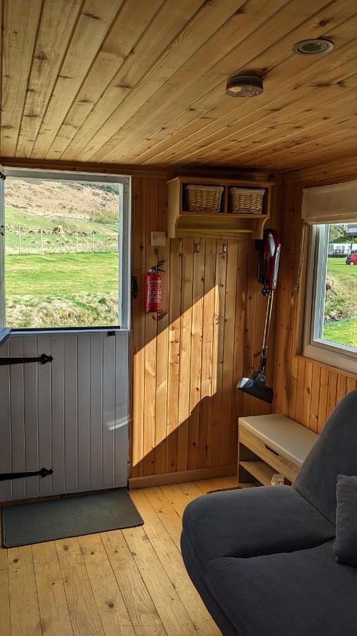 Glengoulandie Shepherd's Hut Exterior foto